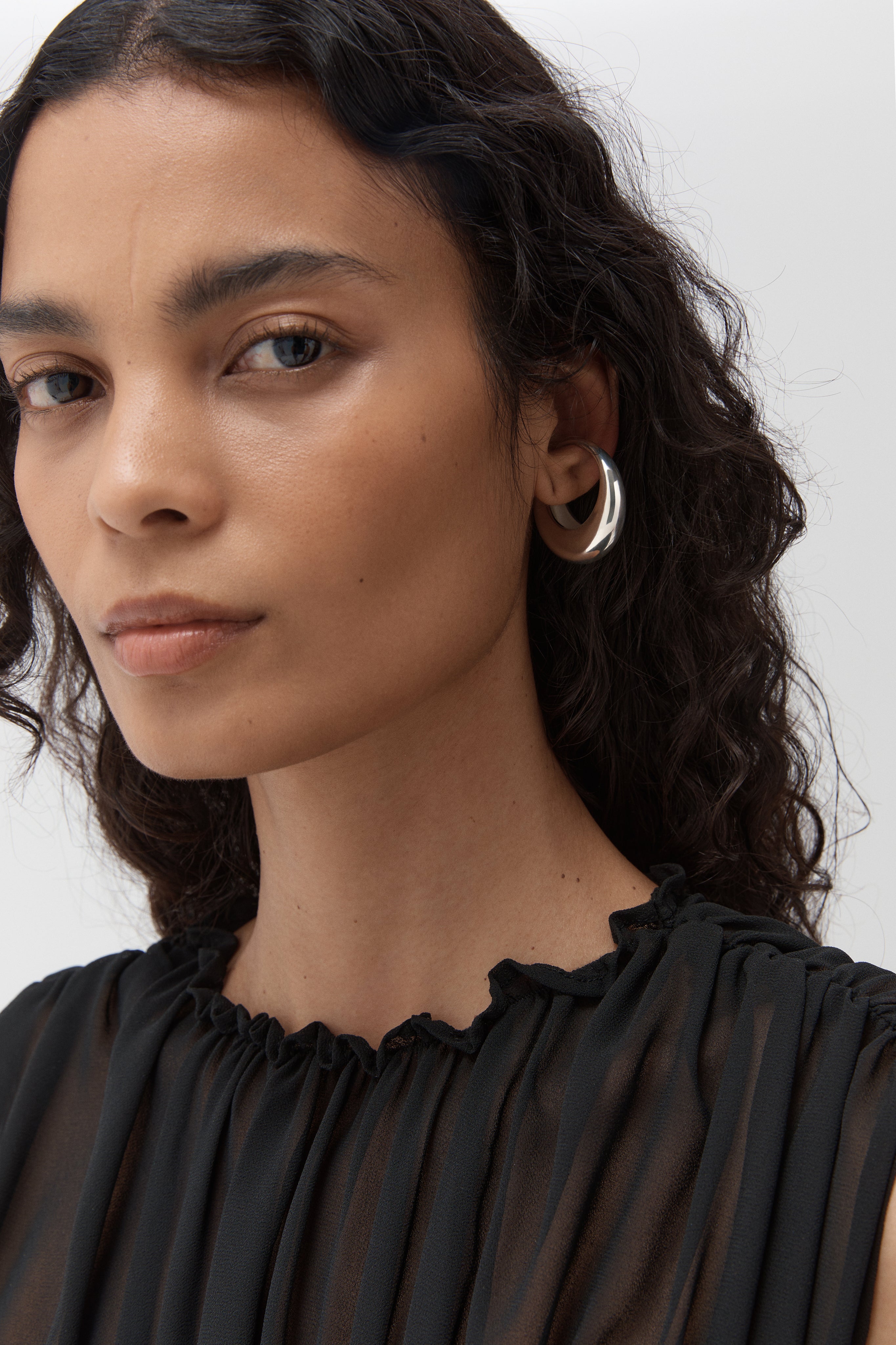 Flora Ear Cuff – Beaufille